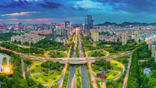 “世界工廠”十年探索，東莞能否翻盤？